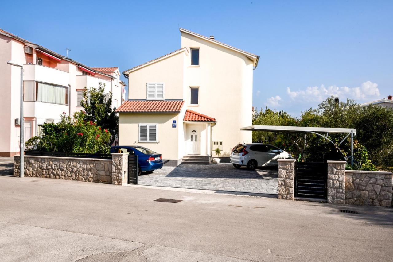 Apartment Ana Vodice Exteriör bild