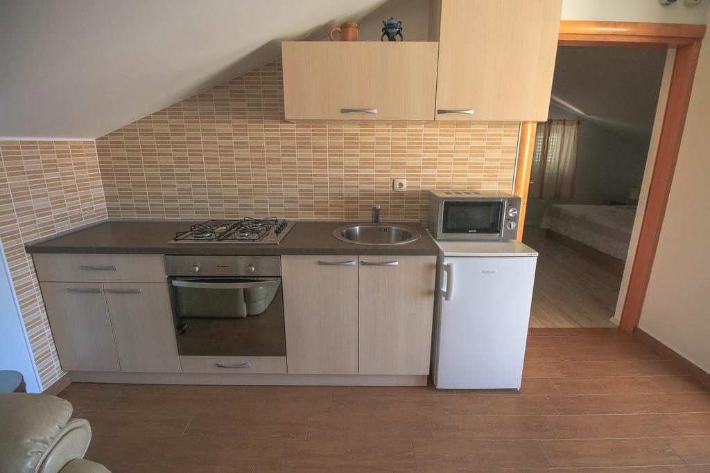Apartment Ana Vodice Exteriör bild