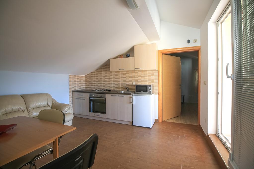 Apartment Ana Vodice Exteriör bild